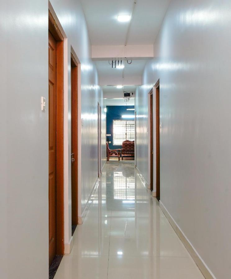 Hotel Reach Residency Kochi Exterior foto