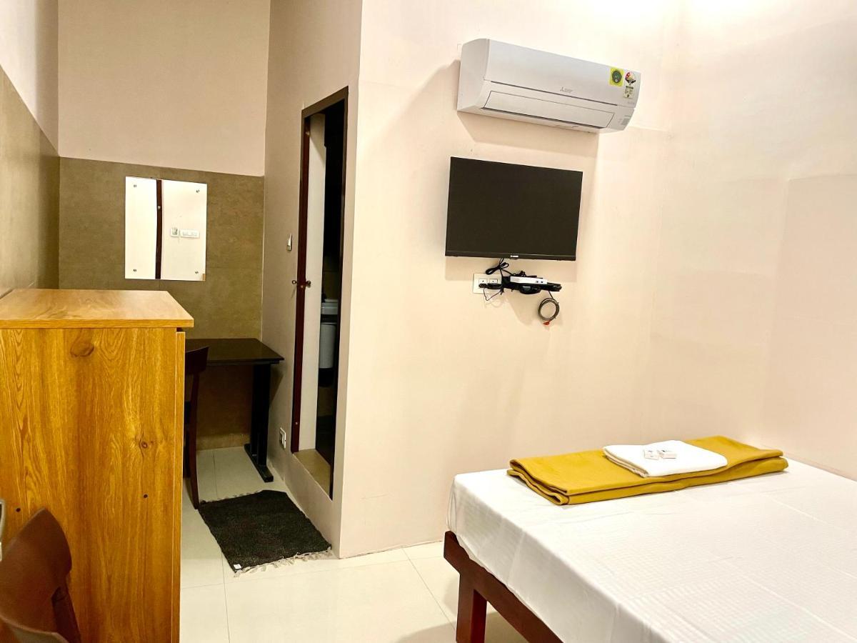 Hotel Reach Residency Kochi Exterior foto