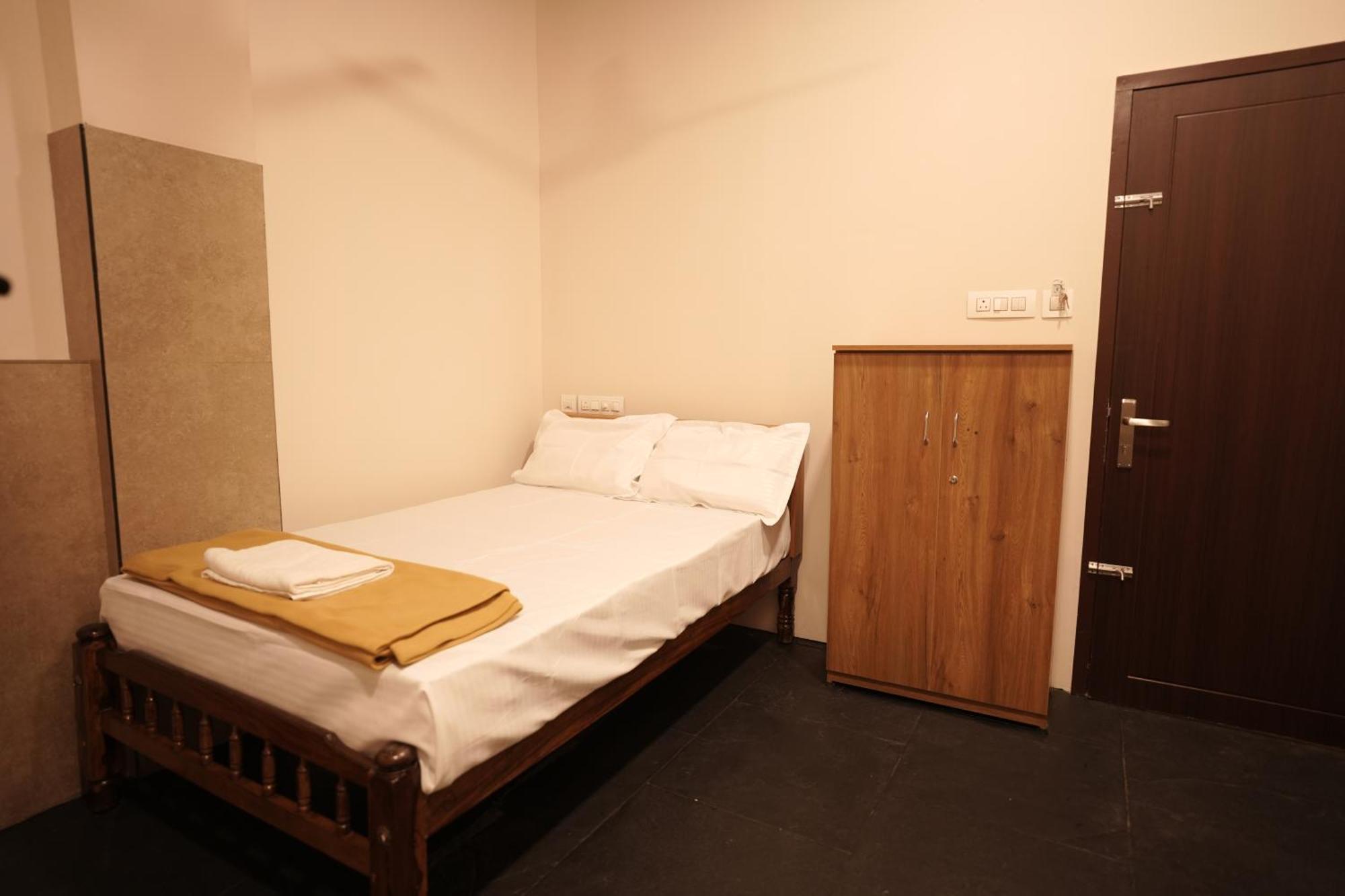 Hotel Reach Residency Kochi Exterior foto